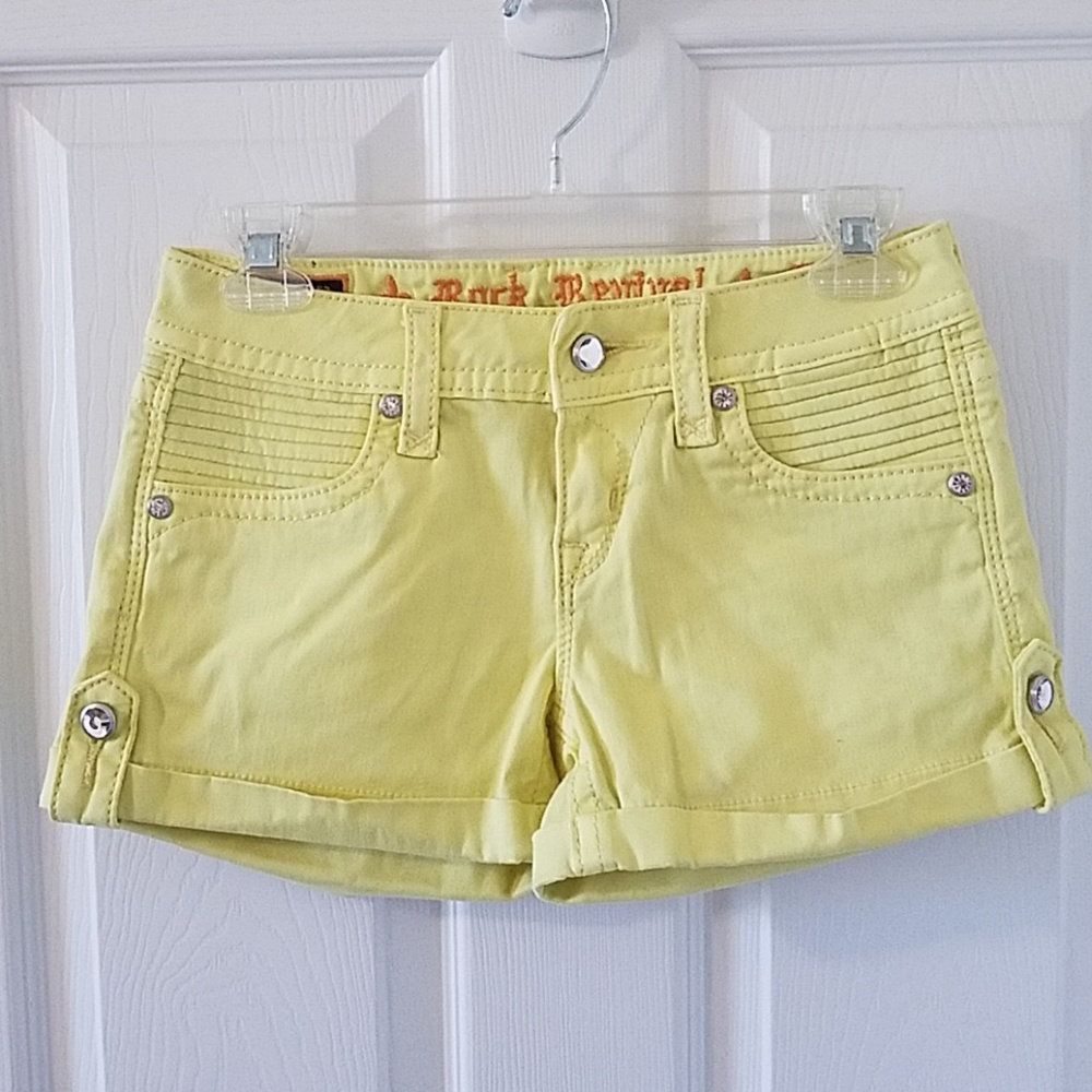 Rock Revival yellow shorts size 25